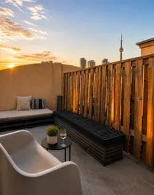 Queen West Townhouse | CN Tower Rooftop + Parking - Image 2