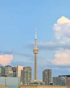 Queen West Townhouse | CN Tower Rooftop + Parking - Image 4