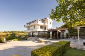 Villa Santoro ai TRE Ulivi con Piscina Privata - Image 4