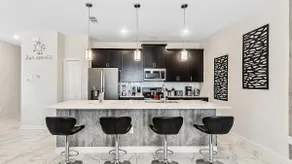 4 Bedrooms / 3 Bathrooms / Storey Lake (4925 Wa) - Image 5
