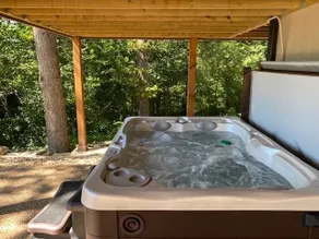 Near Big Cedar-Walkable Fun-Lake View-Hot Tub-Modern Luxury Decor-Free Attraction Tickets! - Image 3
