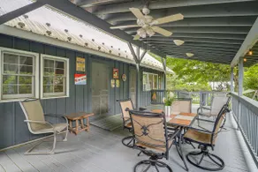 6 Mi to Grandfather Mtn: Lake Cottage w/ Deck - Image 2