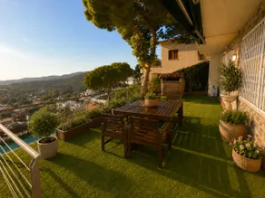 Summer villa with panoramic sea views - Image 4