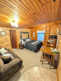 Cozy Cabin With Outdoor Hot Tub - Image 3