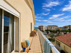 Brise Marine • A seaside stopover in Palavas - Image 3