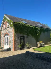 Old Farmhouse Annex - Image 2