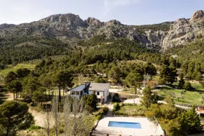 Mountain refuge · Pool · Privacy · 14pers - Image 2