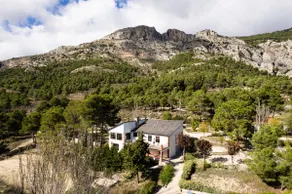 Mountain refuge · Pool · Privacy · 14pers - Image 4