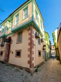 Ayvalık Center Old Stone Rum House - Image 3