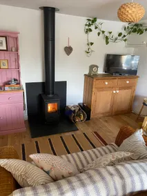 Cosy Cotswolds Self-Contained One Bedroom Cottage - Image 2
