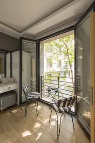 Bright Cozy Base in Old Galata by Tower & Ferry - Image 3