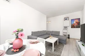3-room Monaco with parking - Image 2