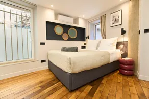 Studios Paris Bed & Breakfast  Le Jardin de Montmartre - Image 5