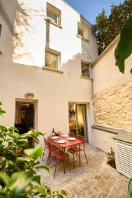 Studios Paris Bed & Breakfast  Le Jardin de Montmartre - Image 3