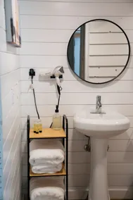 Surf Shack - Image 3