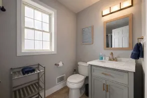 2 Beautiful 1 BR Apartment - Central CT - Image 5