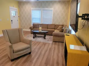 Cottage In The City - Image 5