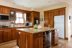 Gorgeous home in town center & 4 blocks from WAC - Image 4