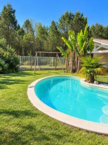 House with private pool & garden in the heart of the Médoc - Image 2