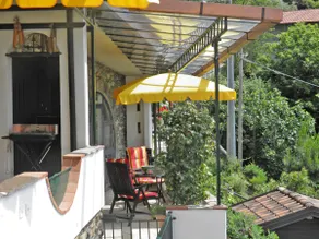 Prosecco Superiore: Terrace overlooking the lake - Image 3