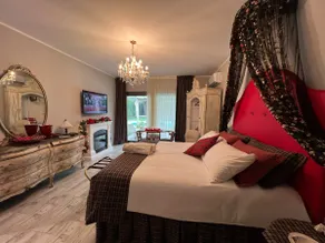 Exclusive Villa with Private Pool Sleeps 12 - 6 Rooms - Image 3