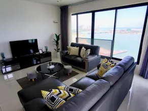 180° Panoramic Sea & Sunrise View Duplex @ Gurney - Image 2