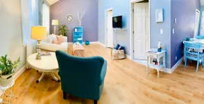 Shore Cottage~minutes to beach*wineries*breweries! - Image 5