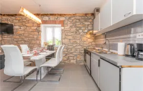 Schönes Haus in Donje Rastane - Image 2