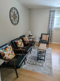 self-contained apartment, separate entrance - Image 3