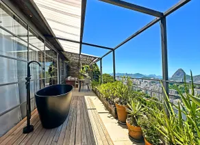 Romantic loft with panoramic view of Rio - Image 3