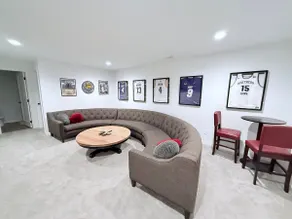 Walk to Downtown|4BR Modern Farmhouse+2-Car Garage - Image 2
