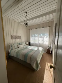 Silver Saddle Three Bedroom Cottage with Pool - Image 5