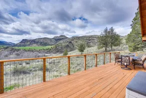 Stunning Hilltop Home by John Day Fossil Beds - Image 2