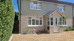 Sparrow Cottage-New Forest-Garden-Parking-EVCharge - Image 2