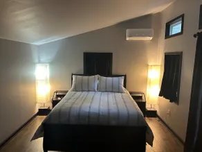 Studio Bedroom in the Woods - Image 3