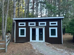 Studio Bedroom in the Woods - Image 2