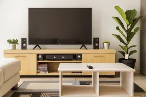 Comfy Cozy Contemporary Apartment - Image 3