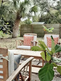 Bright + Cozy Cottage! 10 min to Downtown + Beach - Image 4
