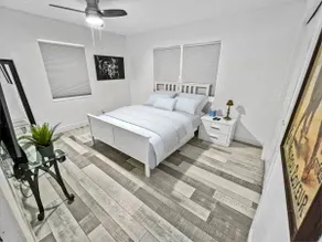 Key West Haven 2BR | Walk to Pompano Beach & Yard - Image 4