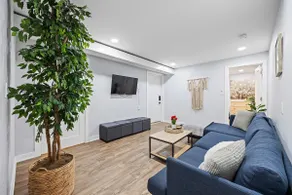 Modern 2BRD apartment| 5min to McCormick Place - Image 4