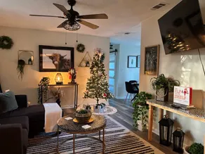 Comfy and cozy on Holly - Image 2