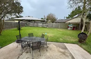 Spacious Comfortable Quiet 4 Bedroom Retreat - Image 3