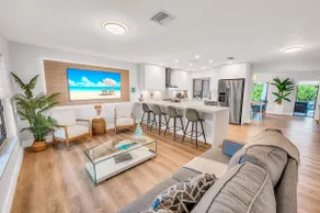Chic + Upscale Heated POOL home 15 Min to FLL - Image 2