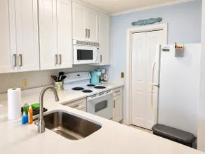 Colony Reef - Beach Access, Ocean Views, Heated Pool, Lovely Condo, 4th Floor - Image 3