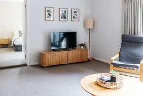 The Caretakers Cottage - Image 3