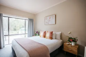 The Caretakers Cottage - Image 5