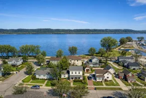 Lake House Retreat- Sauna/ Fire Pit/3 BR Escape - Image 2