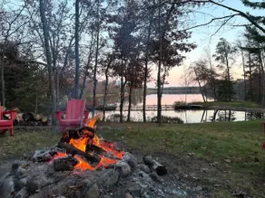 BACK ON Market Tippy Canoe Cabins, Spa+Firepit+BBQ - Image 4