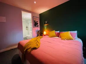 Extraordinary holiday stay for Melbourne explore - Image 5