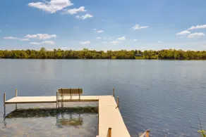 Spacious 6BR Lake Victoria Retreat w/ Private Dock - Image 2